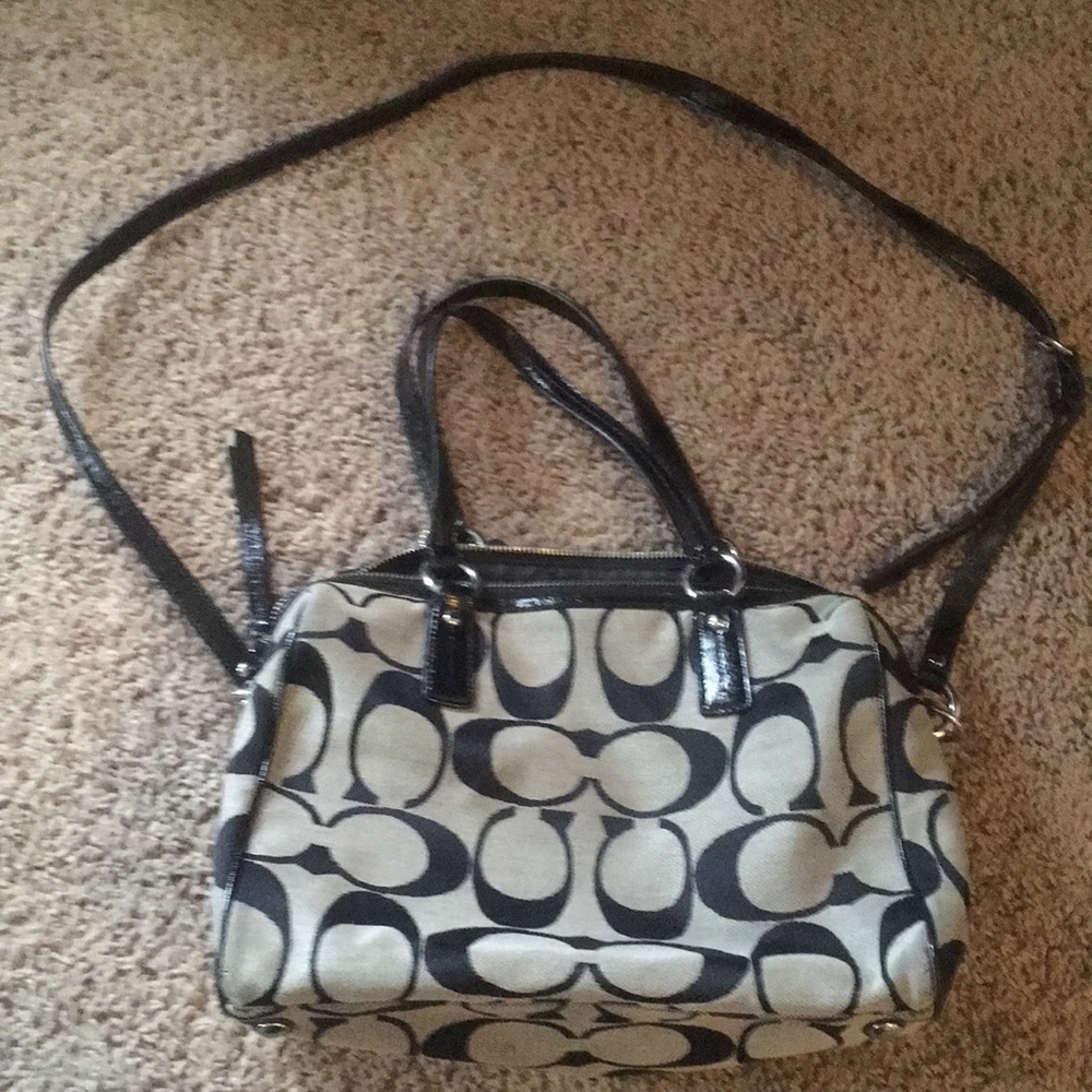 Coach purse - Picture 3 of 4
